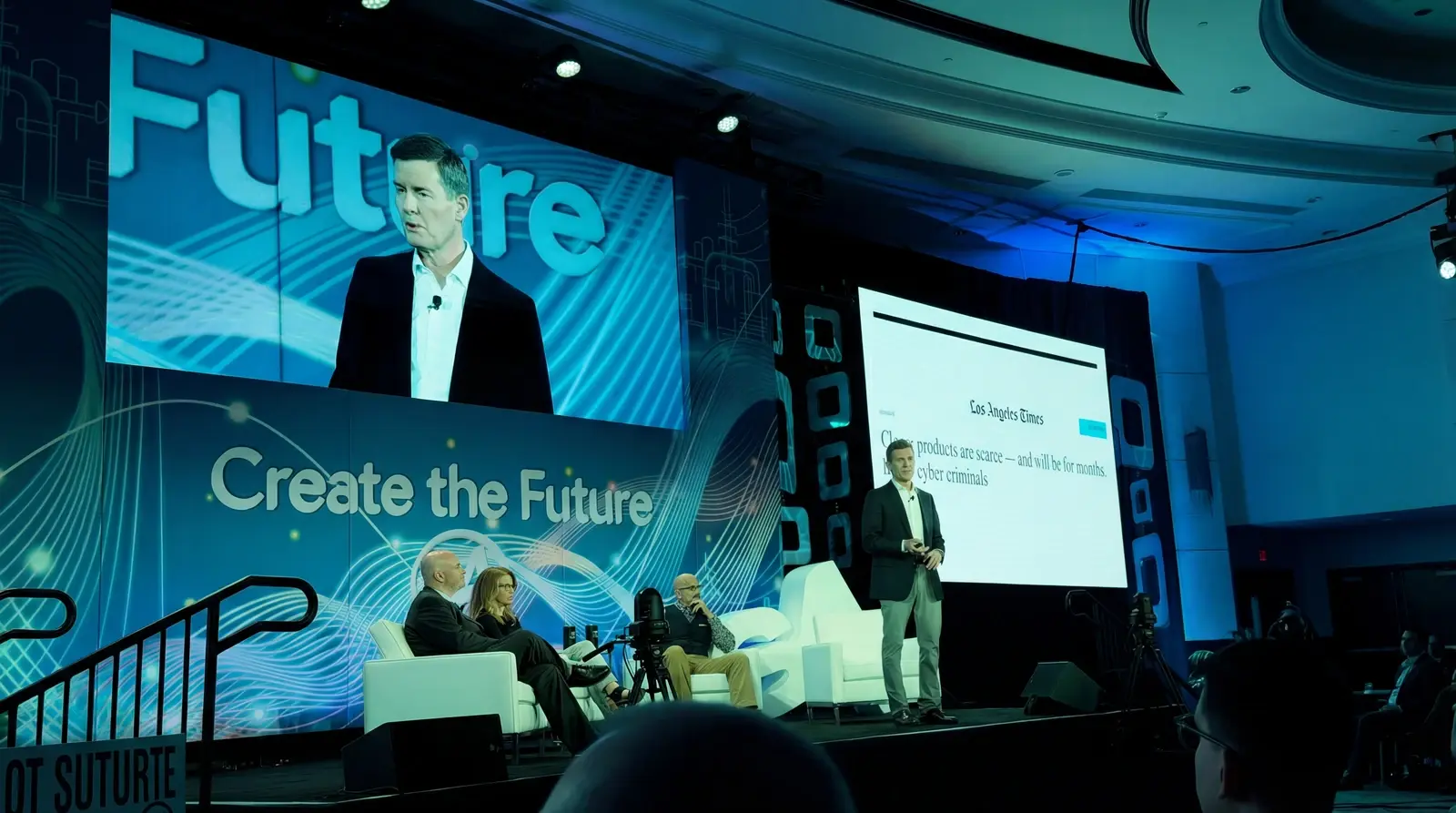 Dale Peterson leading an S4x26 OT security panel on measuring incident impact with a Richter scale framework